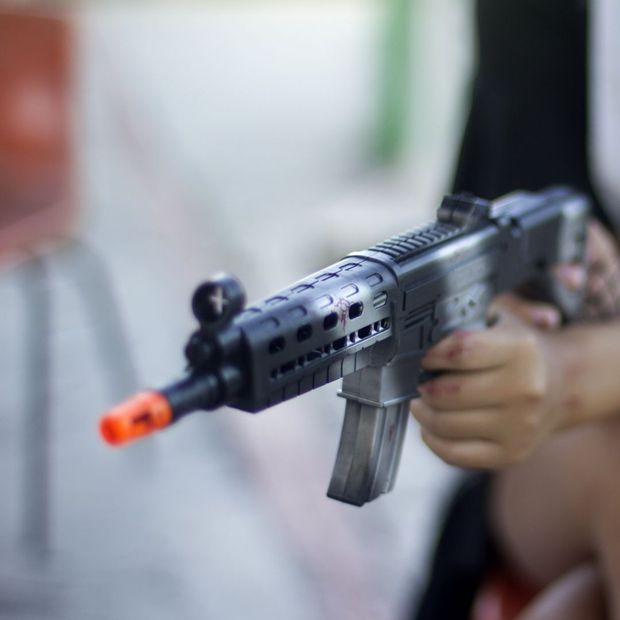 Advierten Sanciones por Disfraces de Halloween que Hagan Apología del Crimen en Sinaloa